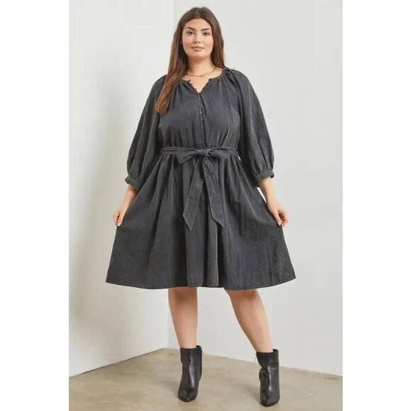 Plus Size Dark Grey Midi Dress – Flowy, Belted, Casual - Picture 4 of 4
